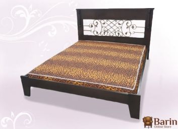 купити Номер Crown з дерев'яним ліжком 110528