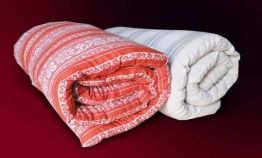 А вік матраца не так вже й малий!