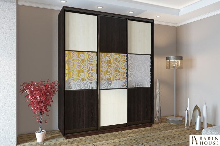 Купить Шкаф-купе трехдверный 151979 