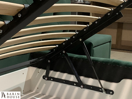 Купить                                            Кровать двухспальная PODIUM 332713